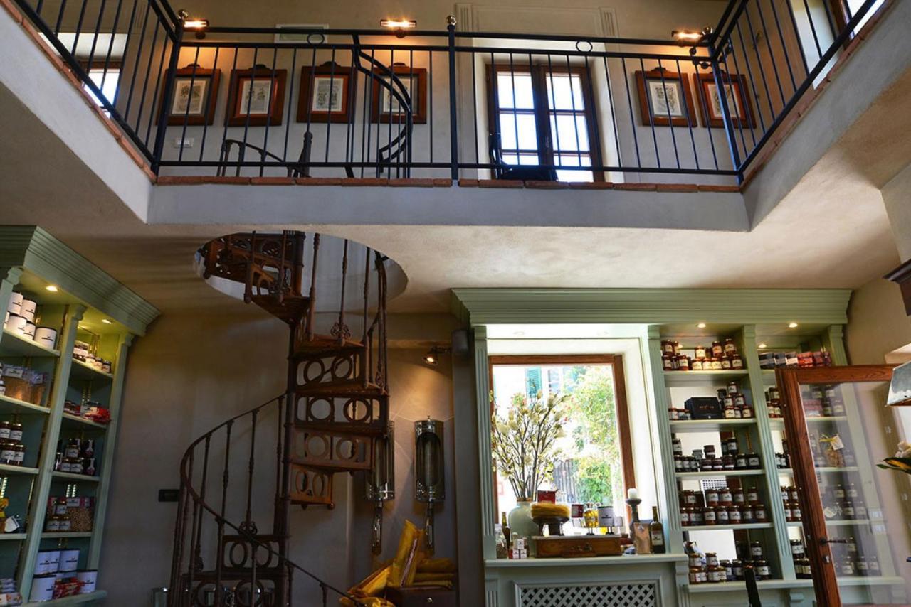 La Piazzetta Degli Artisti - Boutique B&B Bossolasco Exteriér fotografie